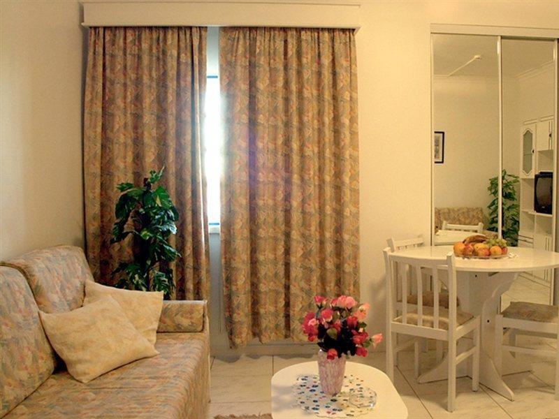 Apartamentos Sereia Da Oura อัลบูเฟรา ภายนอก รูปภาพ