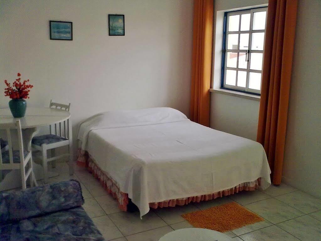 Apartamentos Sereia Da Oura อัลบูเฟรา ภายนอก รูปภาพ