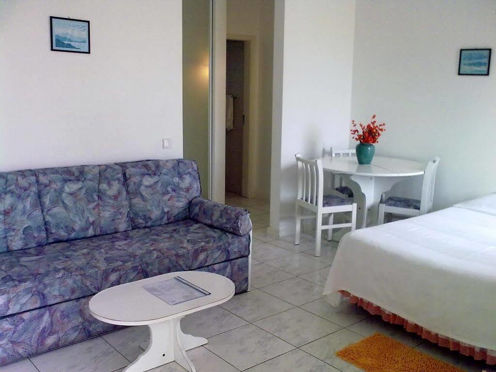 Apartamentos Sereia Da Oura อัลบูเฟรา ภายนอก รูปภาพ